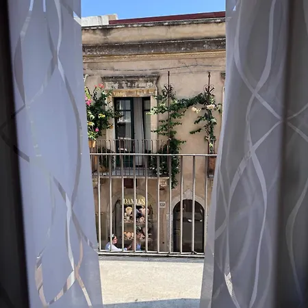 A' Cantunera - * Taormina