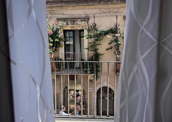 A' Cantunera - * Taormina